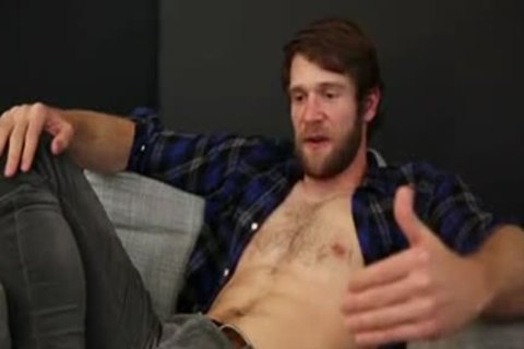 Pajeando A Colby Keller