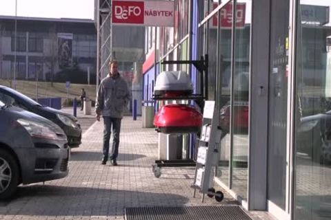 This Wife Discovers That Her chap Is homosexual