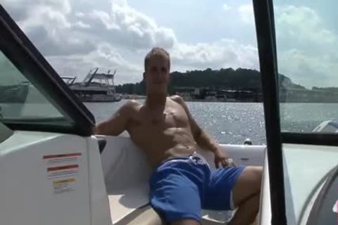 Brandon Lewis slamming In Public