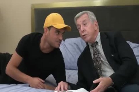 Teacher Tops Student