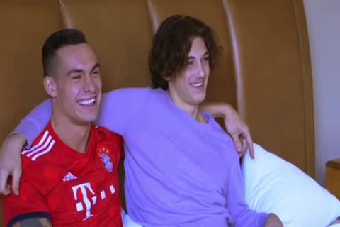 Randy Reno bangs Tatted 10-Pounder Travis