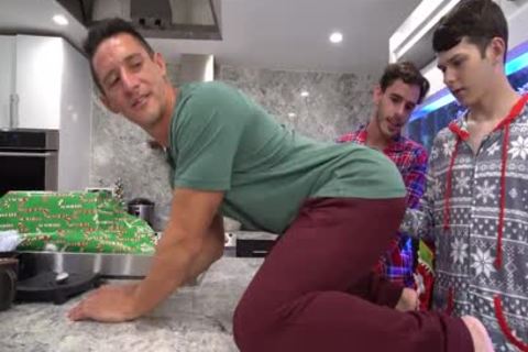 Daddy (Jax Thirio) Making Stepsons (Dakota Lovell) (Gabriel) glad On Christmas Eve