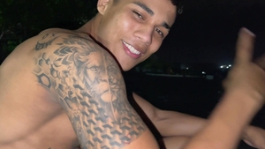EastBoys.com: Muscled amateur colombian Reed hard sex outdoors