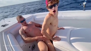 bushy twink - Ep.14 - A bushy twink At The Sea