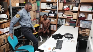 Young Perps: Exhibitionist Black Beauty Bares All