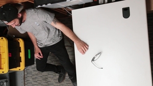 Young Perps: Clerk Catches Peeping Tom Red-handed