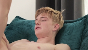 Cock-Rubbing Twinks Get Naughty